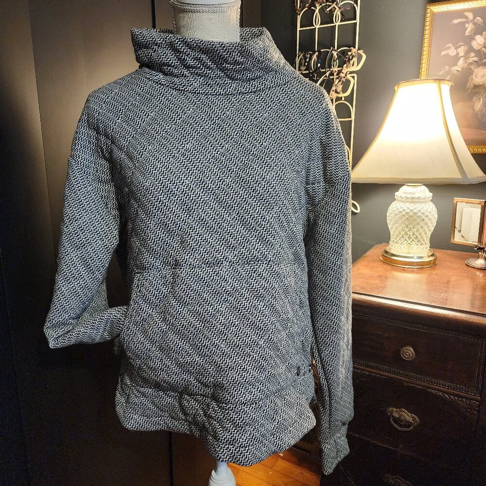 Turtle neck pullover